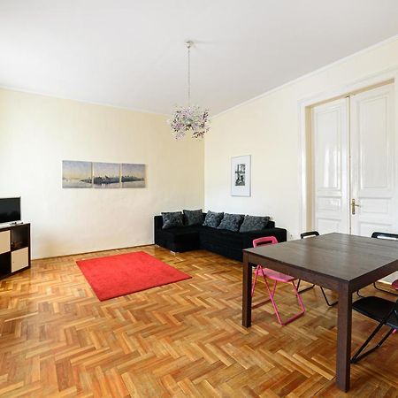 Alessia Apartment City Center ブダペスト エクステリア 写真